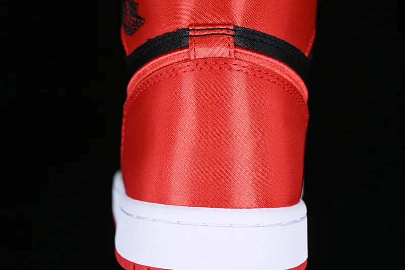 All Categories Air Jordan Jordan Series Basketball Shoes Air Jordan 1 High Air Jordan 1 High OG "Satin Bred" AJ1 Joe 1 Silk Forbidden Wear FD4810-061